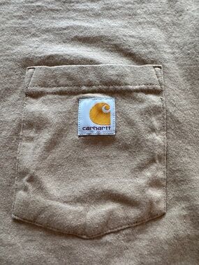Carhartt Short Sleeve Loose Fit Heavyweight Pocket Tee in Tan. Men’s Sz Medium.
